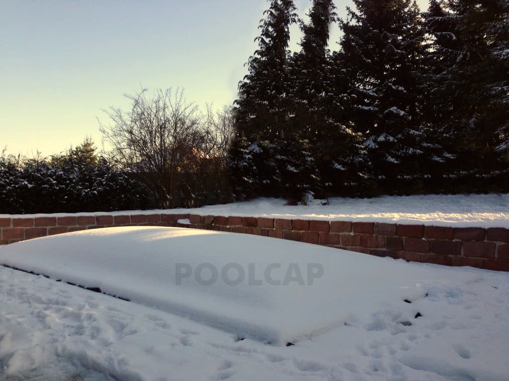 Poolabdeckung Winter
