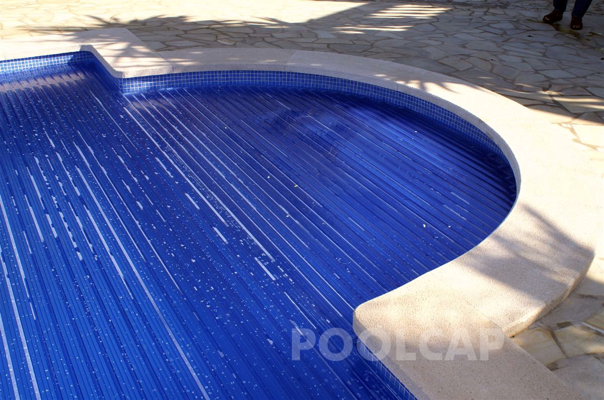 Pool abdecken römische Treppe