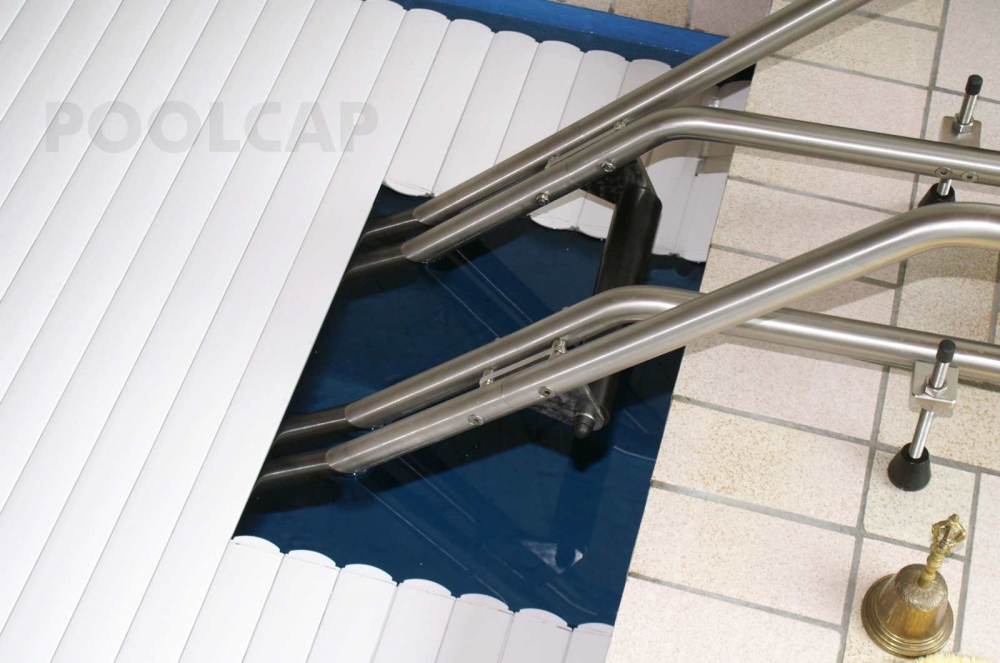 Poolabdeckung Ausschnitt PVC Rollladen